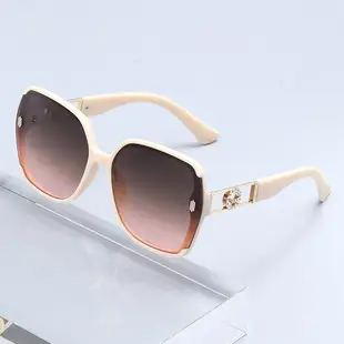 Mini Round Sunglasses for Trendy Street Style, Popular on Social Media, Essential for Sun Protection — feature 6