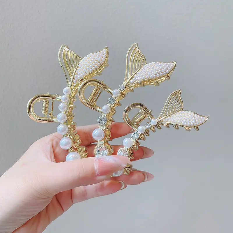 Feminine Pearl Fishtail Hair Clip with Metal Back - Image 15