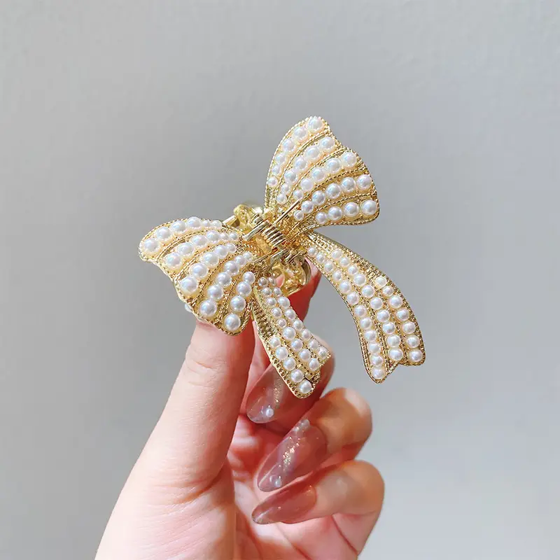 Feminine Pearl Fishtail Hair Clip with Metal Back - Image 8