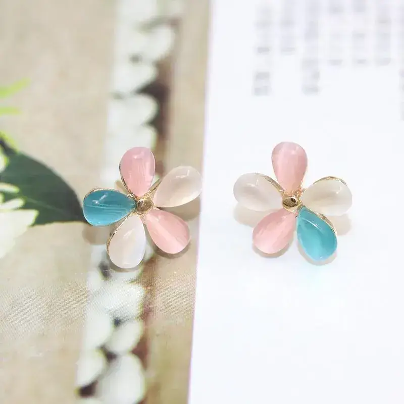 Korean Cat's Eye Flower Earrings White 5 Petal - Image 6