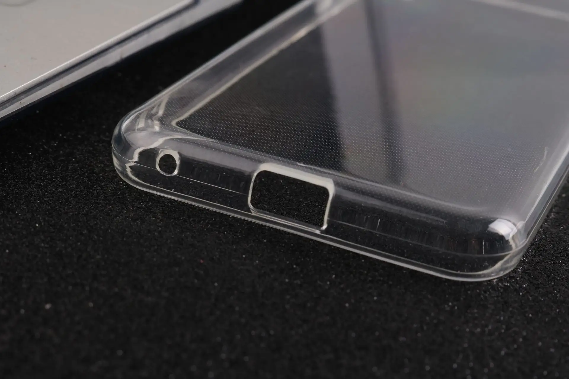 Transparent TPU 5 Phone Case Waterproof Patterned Edge — feature 7