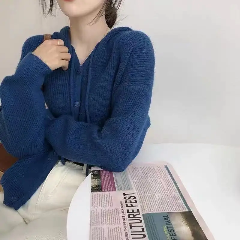 Green Knitted Hooded Cardigan for Women - Image 4