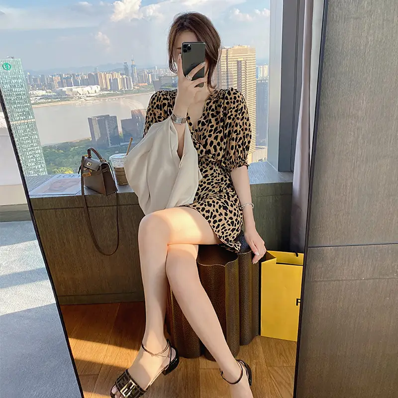 French Summer Leopard Print Slimming Dress with Tight Waist - Image 4