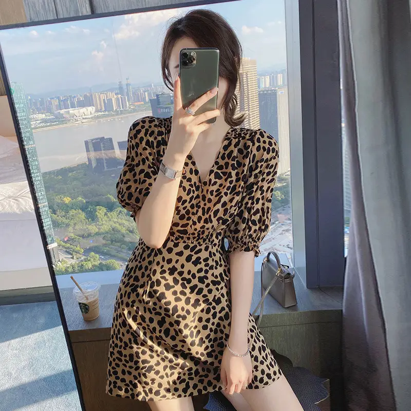 French Summer Leopard Print Slimming Dress with Tight Waist — feature 1
