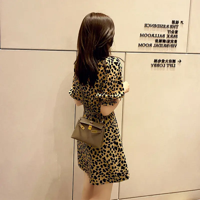 French Summer Leopard Print Slimming Dress with Tight Waist — feature 2
