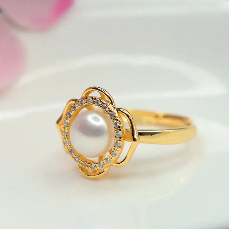 Guan Yu Freshwater Pearl Ring with Petal Diamond Setting Gold - Image 4