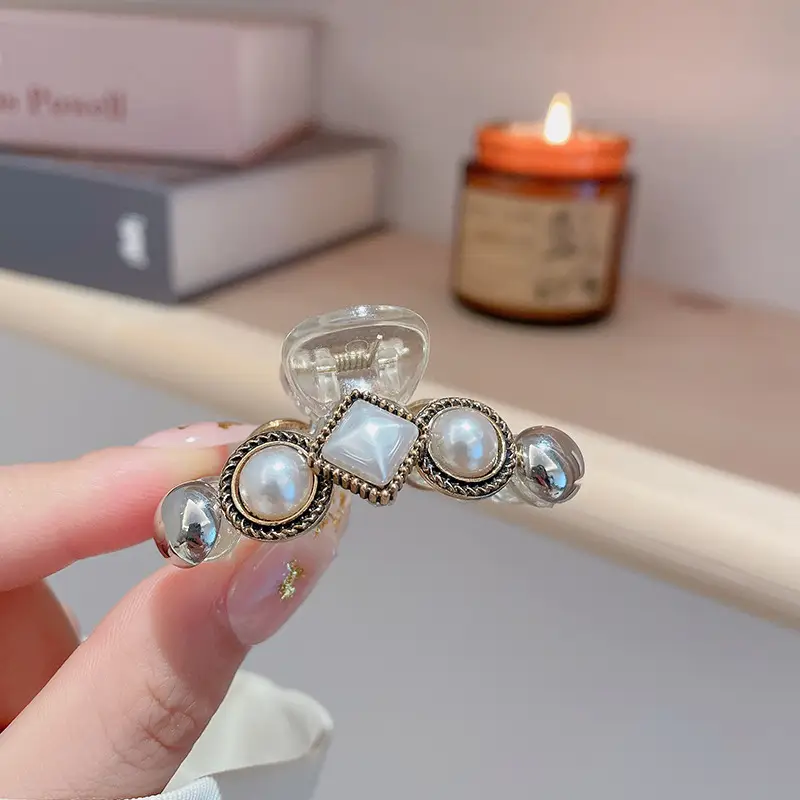 Women's Pearl Heart Clip Hairpin Accessory Set - Image 2