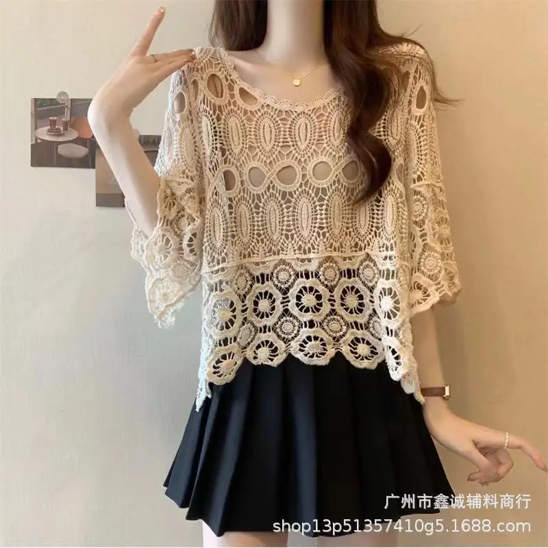 Women's White Lace French Square Collar Boissonnade Top - Image 18