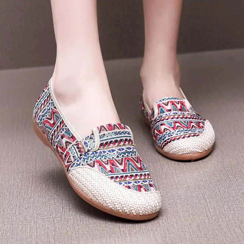 2026 Spring/Summer Old Beijing Cloth Shoes Flat Heel Ethnic Style Shallow Mouth Slip-On Shoes for Middle-Aged and Elderly Women High Heel - Image 8