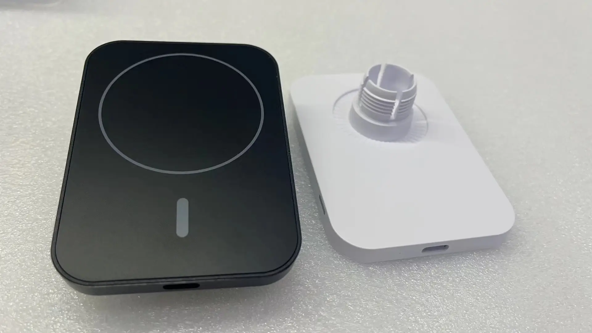 Magnetic Phone Charging Bracket White 15W Fast Charge - Image 2