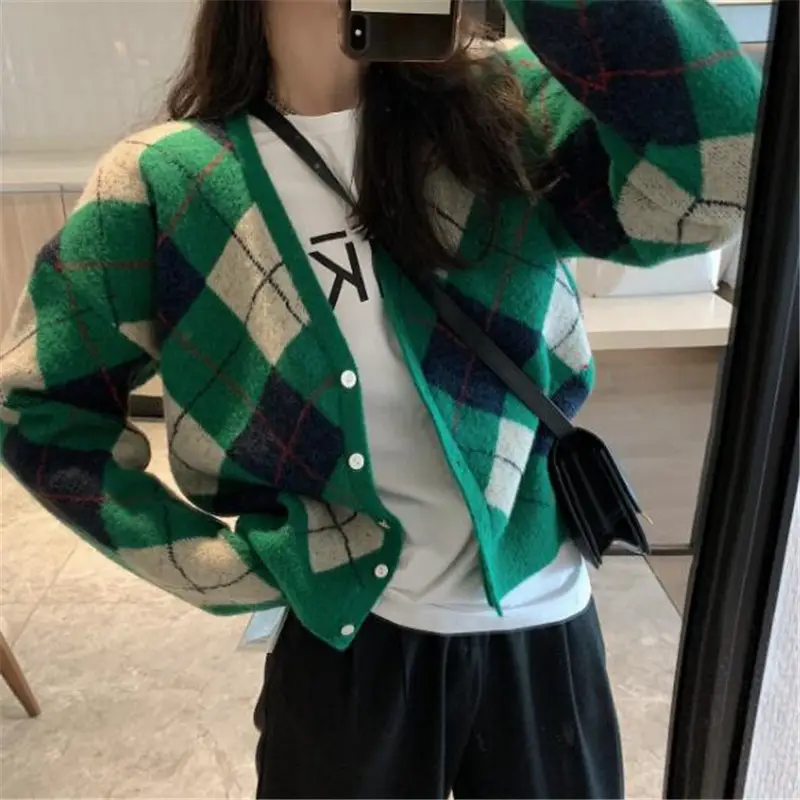 Green Diamond Knit V Neck Top for Women
