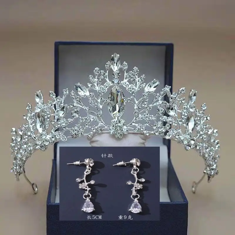 Bride Crown with Red Crystal Embellishment Gold - Image 2