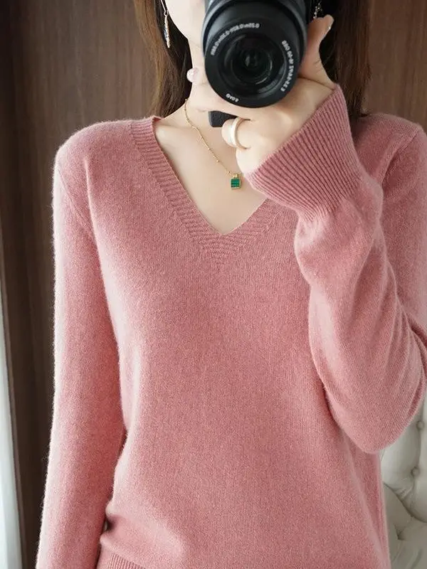 2024 V-Neck Knit Sweater Plus Size Women - Image 15