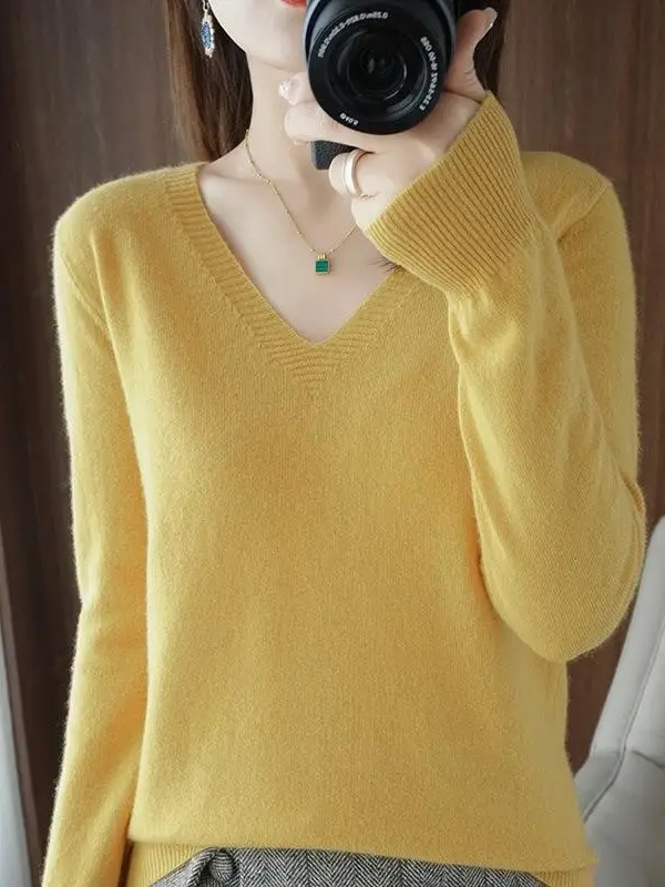 2024 V-Neck Knit Sweater Plus Size Women - Image 16