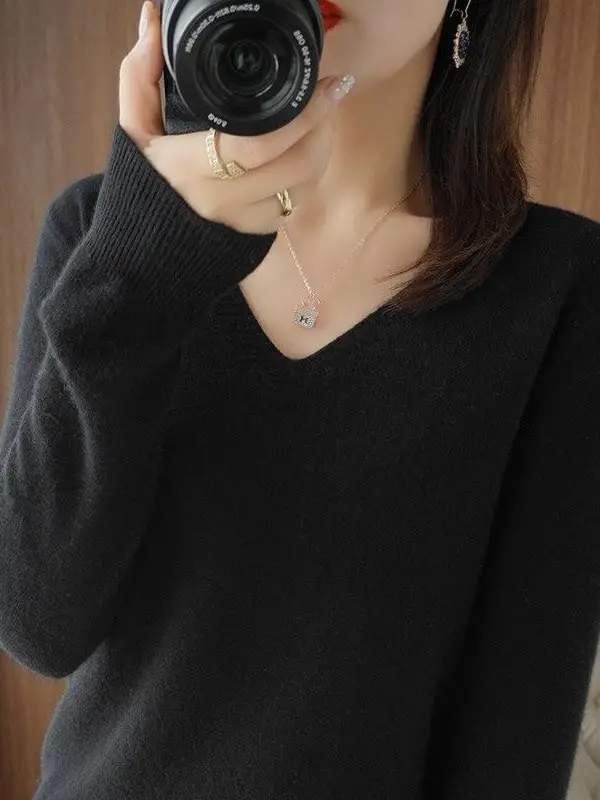 2024 V-Neck Knit Sweater Plus Size Women - Image 17
