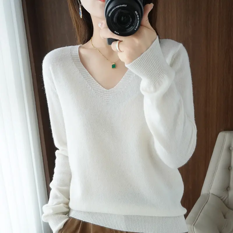 2024 V-Neck Knit Sweater Plus Size Women - Image 4