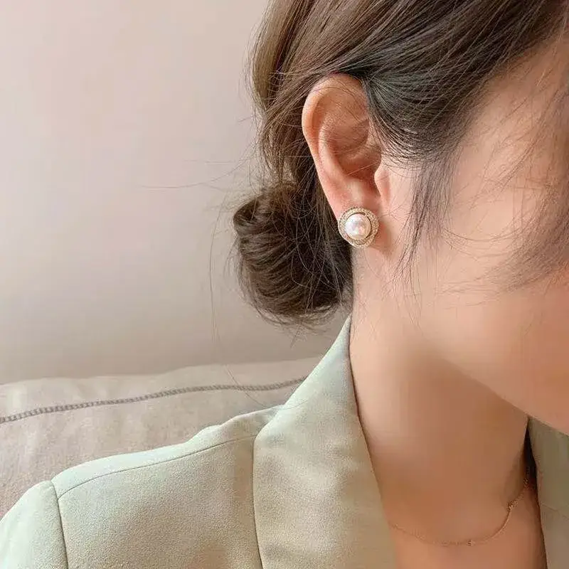 Guan Yu Pearl Earrings S925 Gold Full Diamond