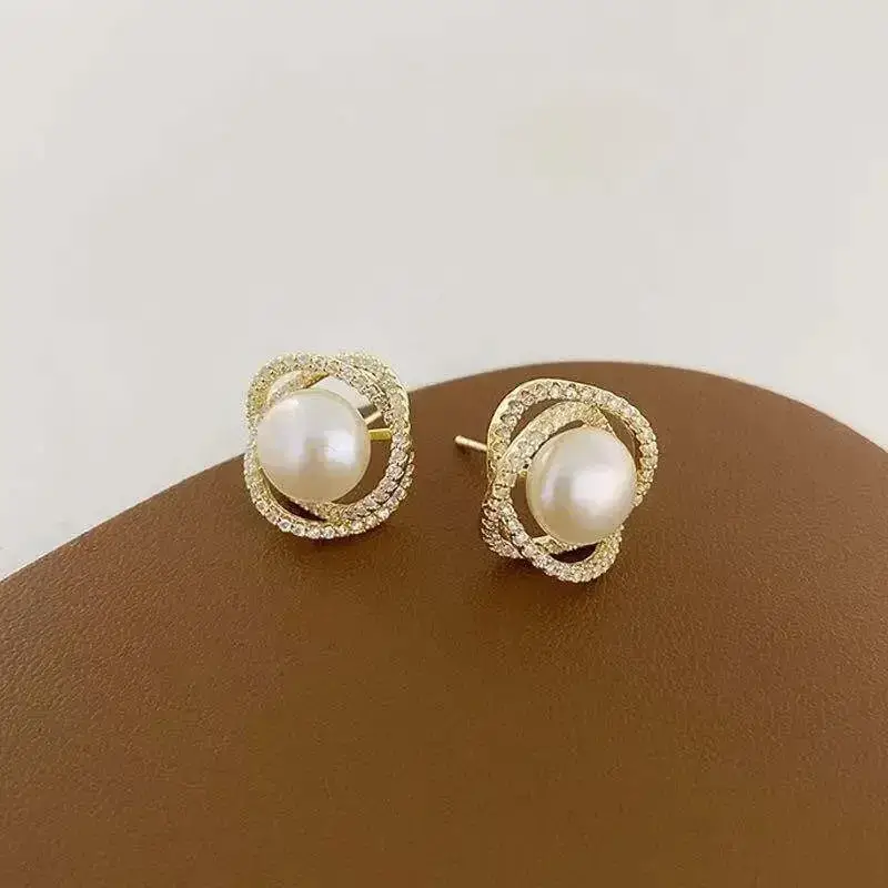 Guan Yu Pearl Earrings S925 Gold Full Diamond — feature 6