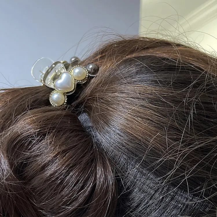 Pearl Hair Clip for Women Summer Wear - Image 5
