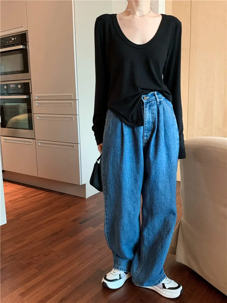 帮手描述图:不规则白色修身长袖T恤女2021春秋新款设计感紧