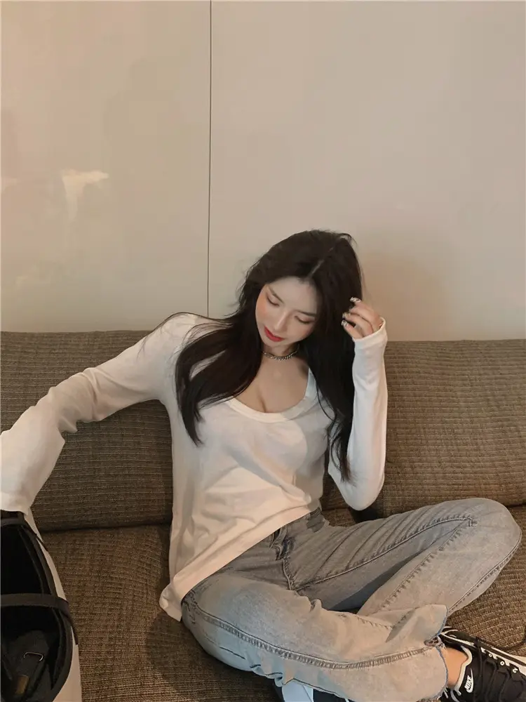 Women Slim Fit White Low Neck T-Shirt 2025 — feature 8