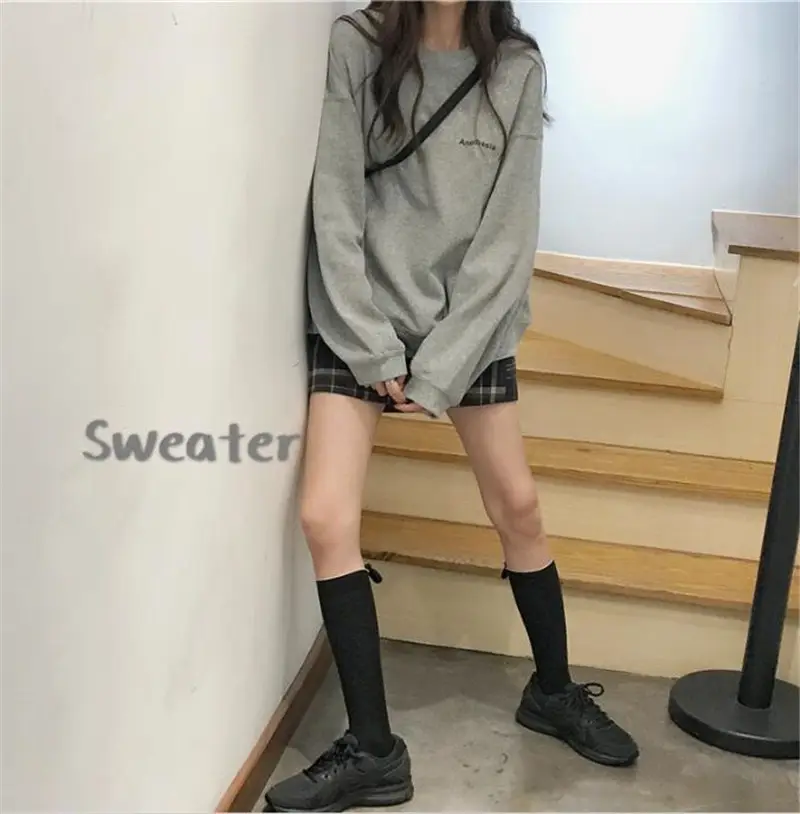Women's Grey Oversize Sweatshirt Western Style — feature 6