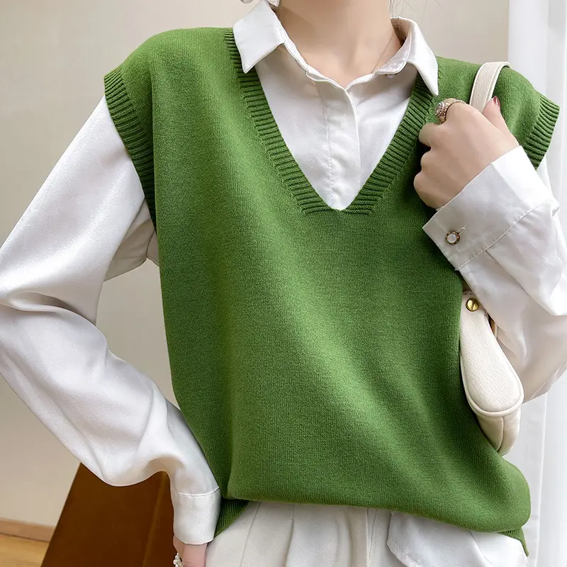 Green V-Neck Vest with Shirt Outer Wear 2023 Spring - Image 10