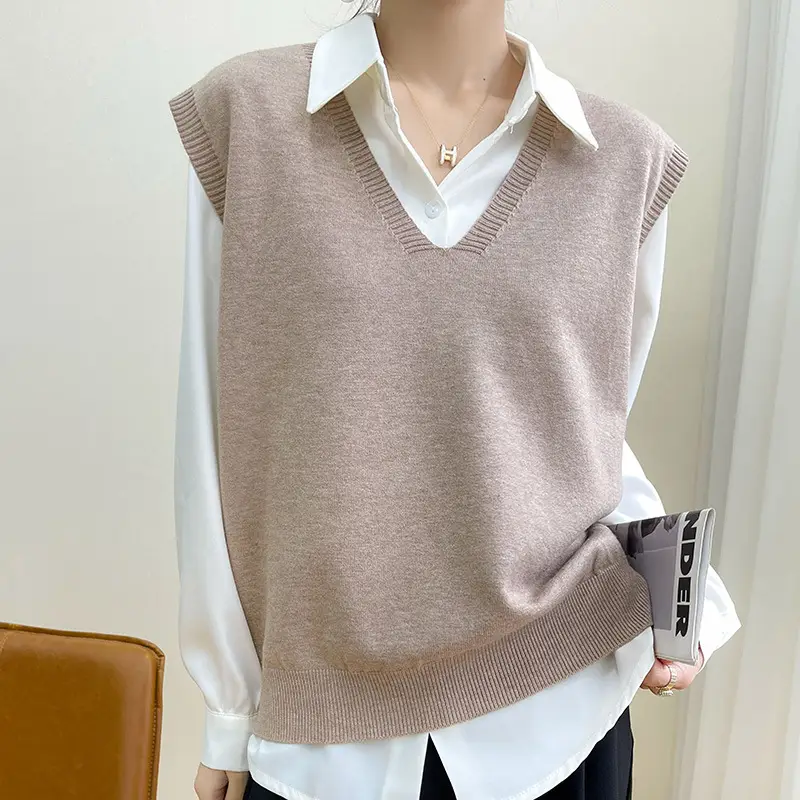 Green V-Neck Vest with Shirt Outer Wear 2023 Spring - Image 11