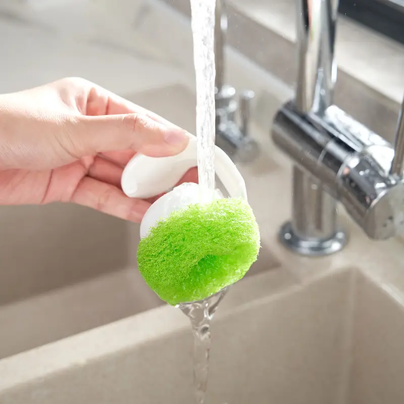 Japan KM Hanging Sink Cleaning Brush Scrubbing Pan Brush Storage cleaning appliance - Image 4