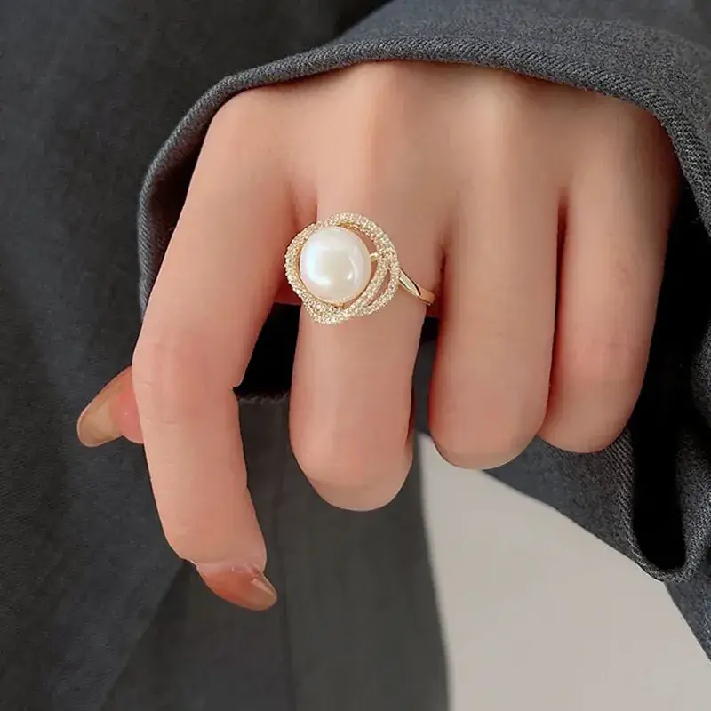 Guan Yu Pearl Ring with Full Diamonds Hollow Design - Image 3