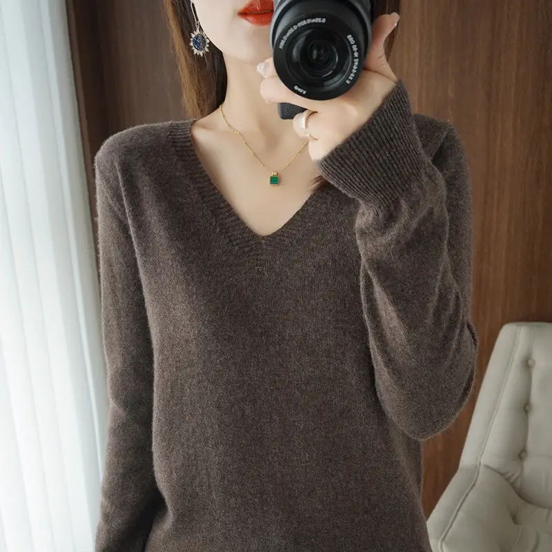 Women's Pink V-Neck Pullover Sweater 2021 Winter - Image 9