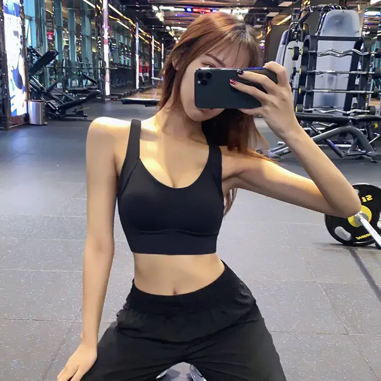 Women's Back Shaping Yoga Bra with Shock Absorbing Design