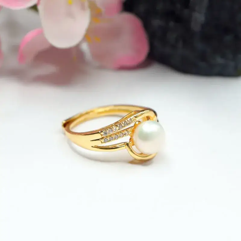 Guan Yu Freshwater Pearl Ring Angel Wings Gold High Luster