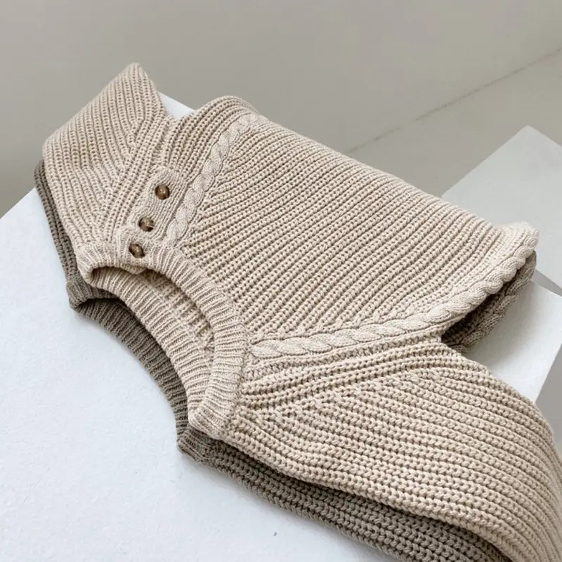 Beige Knitted Baby Outfit with Hat and Trousers — feature 27