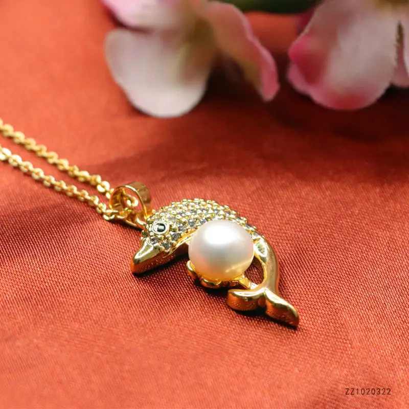 Guan Yu Pearl Dolphin Necklace with Full Diamond — feature 5