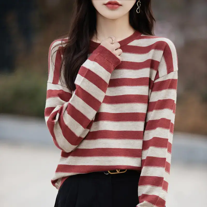 2025 Women Green V-Neck Knitted Vest Vest Sweater — feature 12