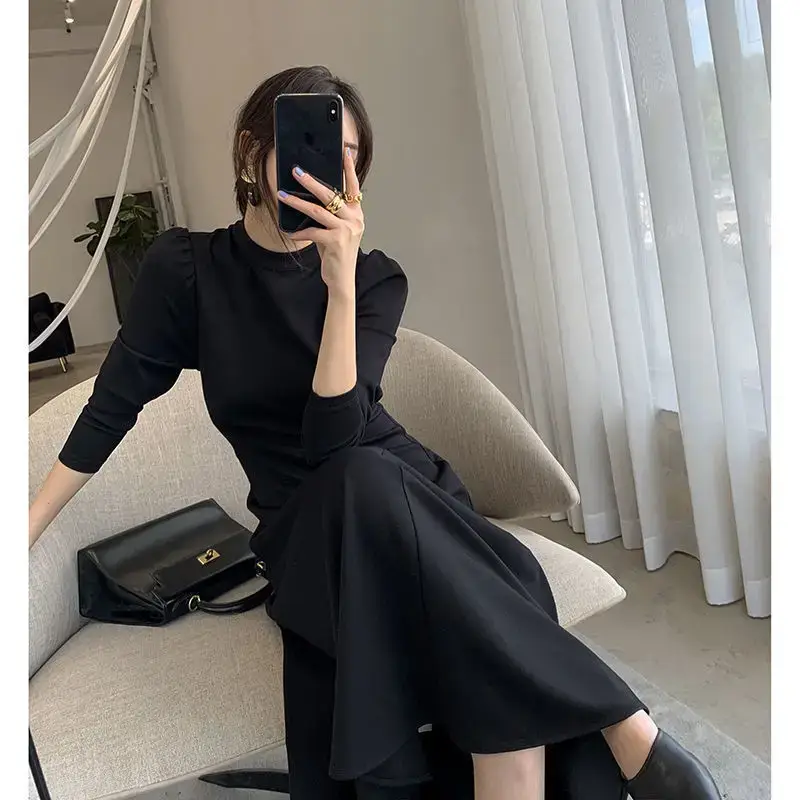 Black Korean Style Dress with Long Skirt & Waist-Cinching Sleeves — feature 10