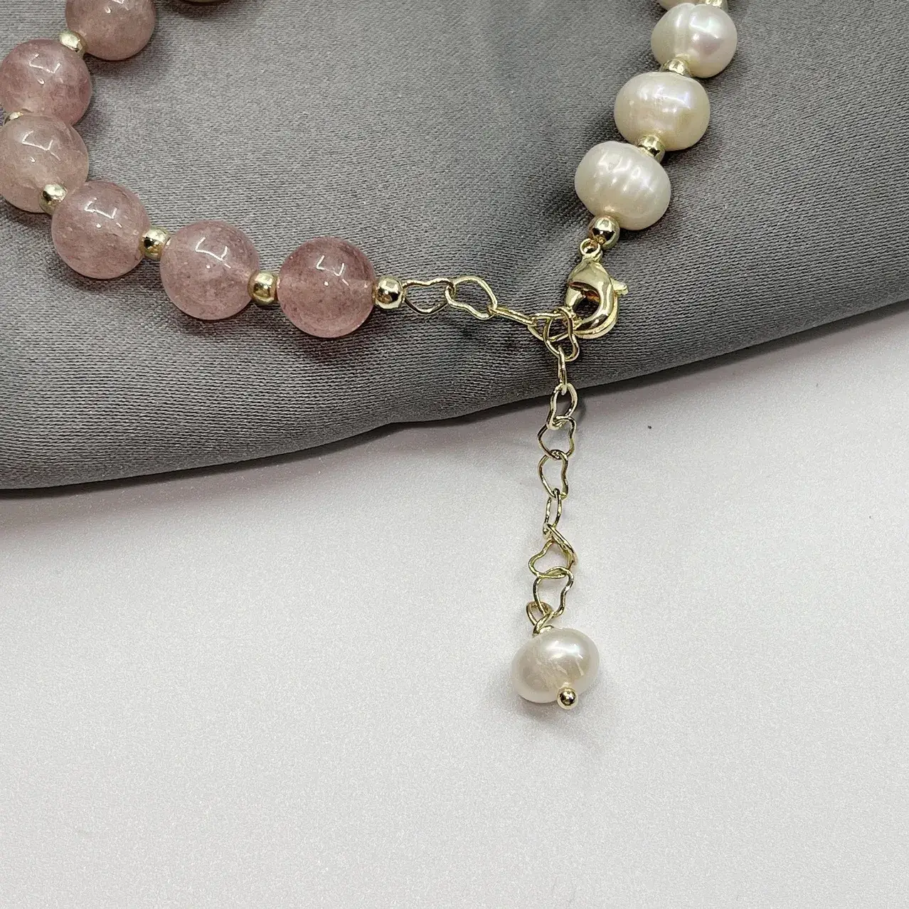 Peach Blossom Pearl Bracelet for Women - Image 3