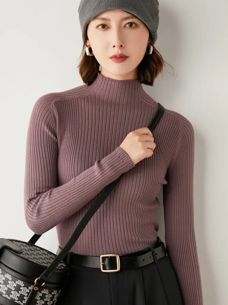 Black Knitted Half-High Collar Long Sleeve Pullover