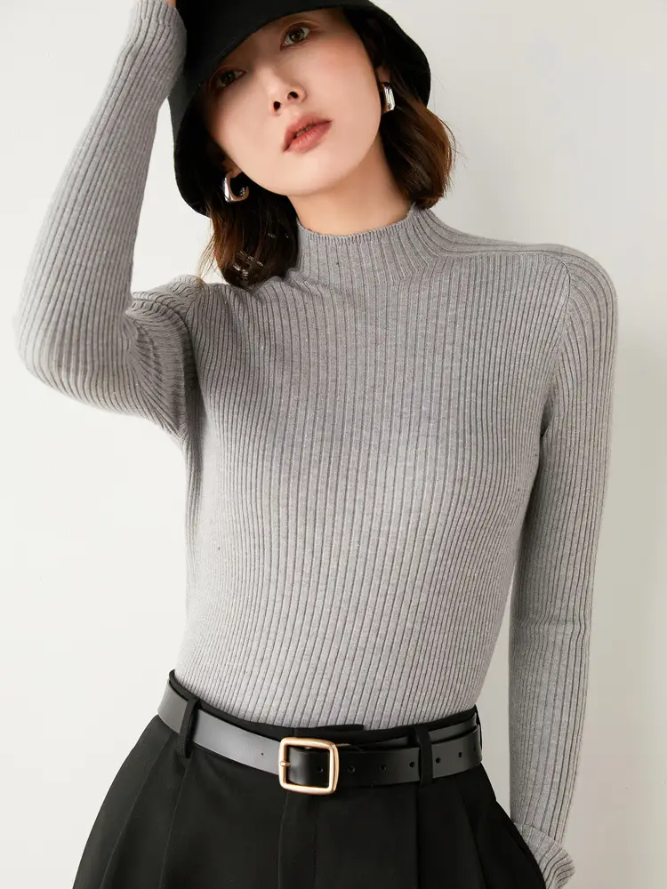 Black Knitted Half-High Collar Long Sleeve Pullover