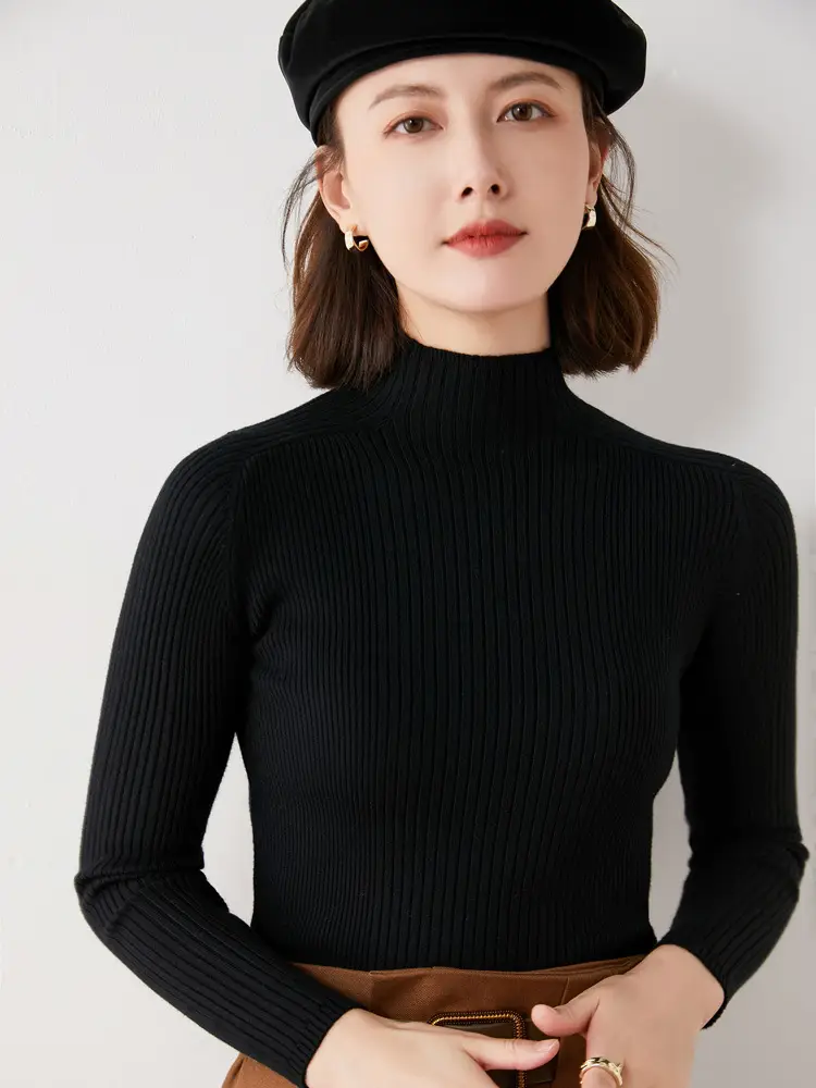 Black Knitted Half-High Collar Long Sleeve Pullover