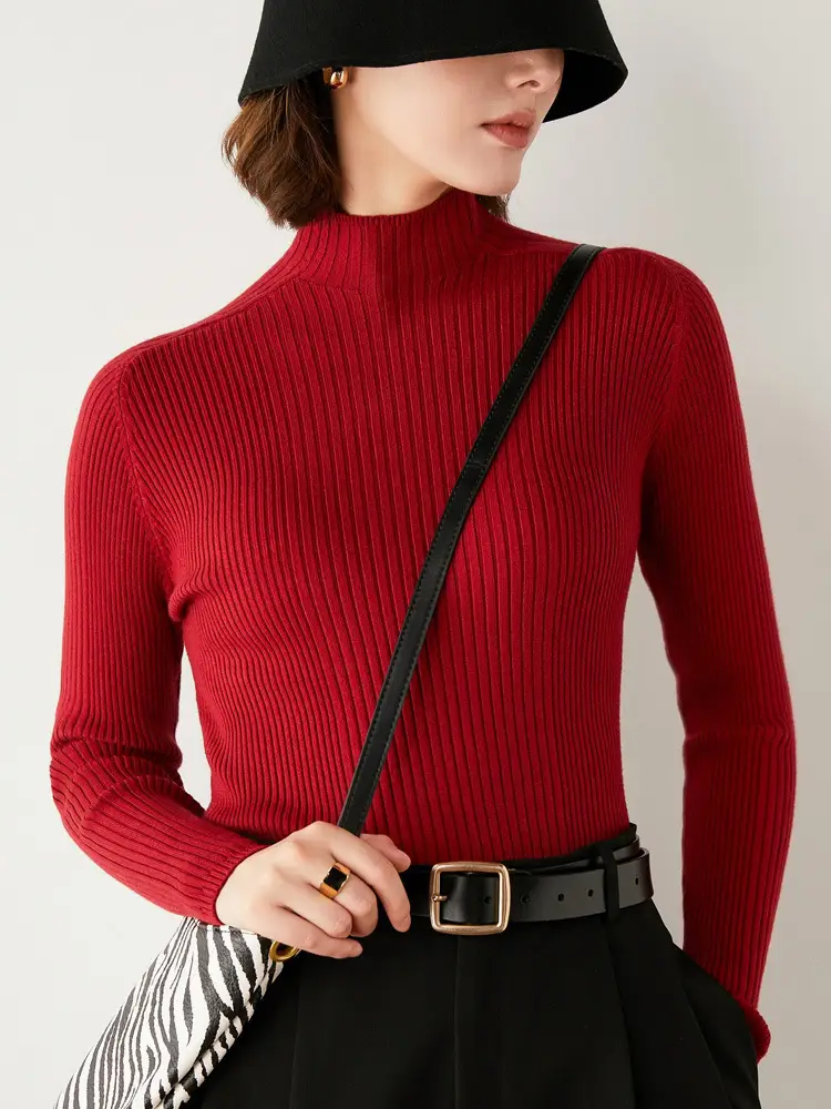 Black Knitted Half-High Collar Long Sleeve Pullover