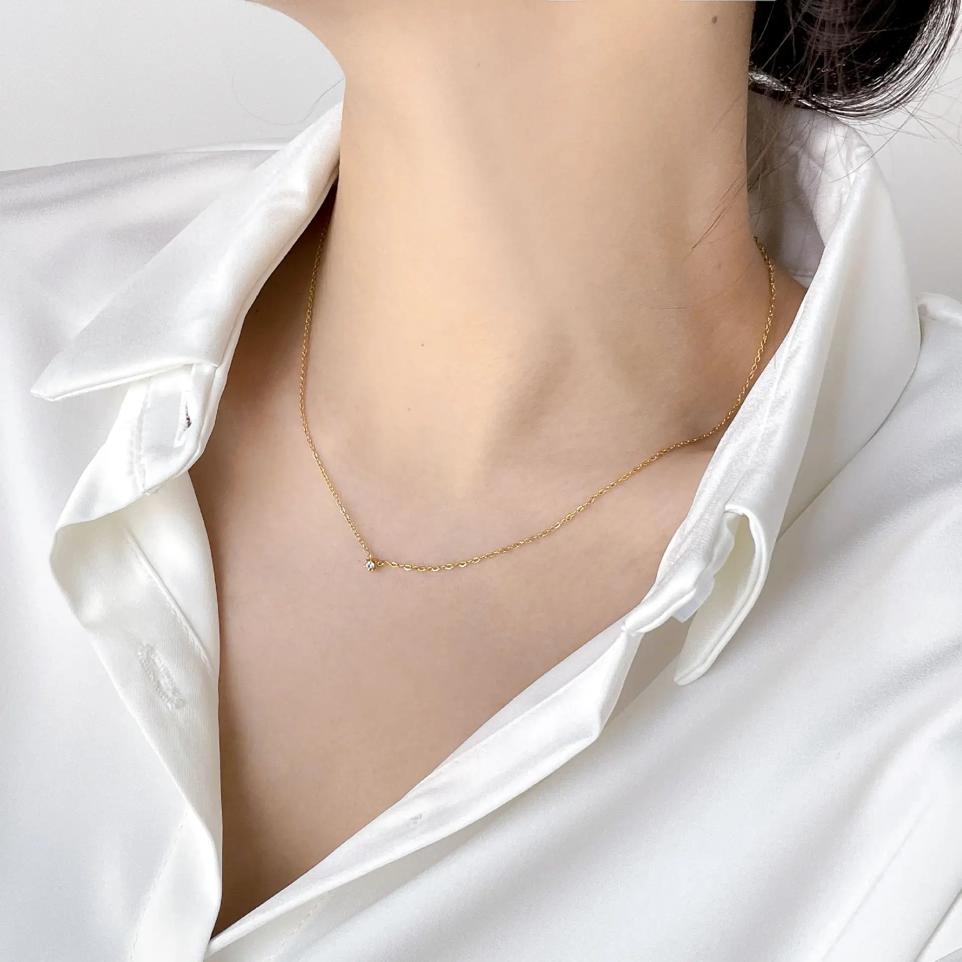 Gold One Zircon Necklace for Women - Image 6