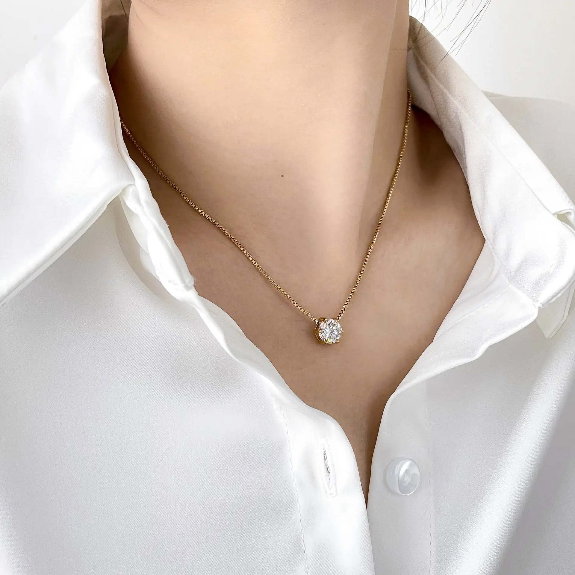 Gold One Zircon Necklace for Women - Image 7