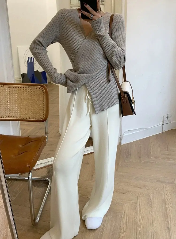 Women Knitted V Neck Top with Long Sleeves Winter Wear — feature 35