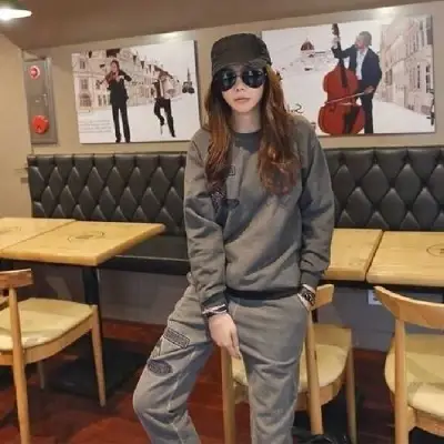 Women 2021 Fleece Lined Grey Sweater Trousers Set - Image 5