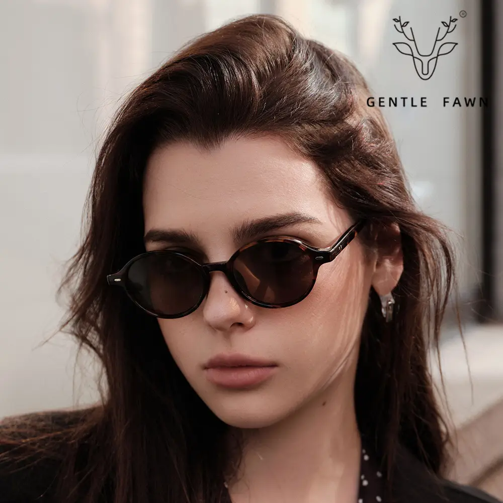 Men Women Square Frame Polarized Sunglasses Transparent White - Image 7