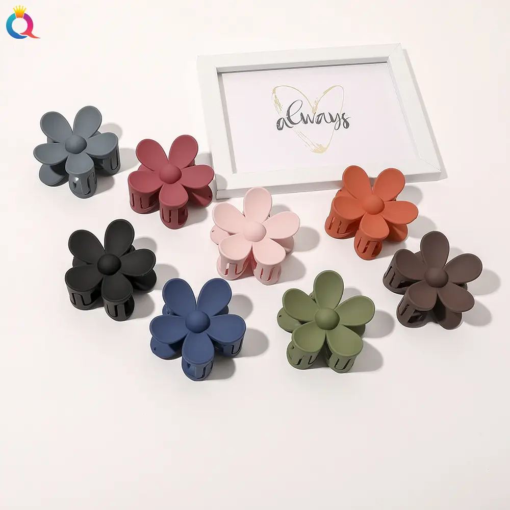 Clear Flower Hairpin for Bathroom Use - Image 42