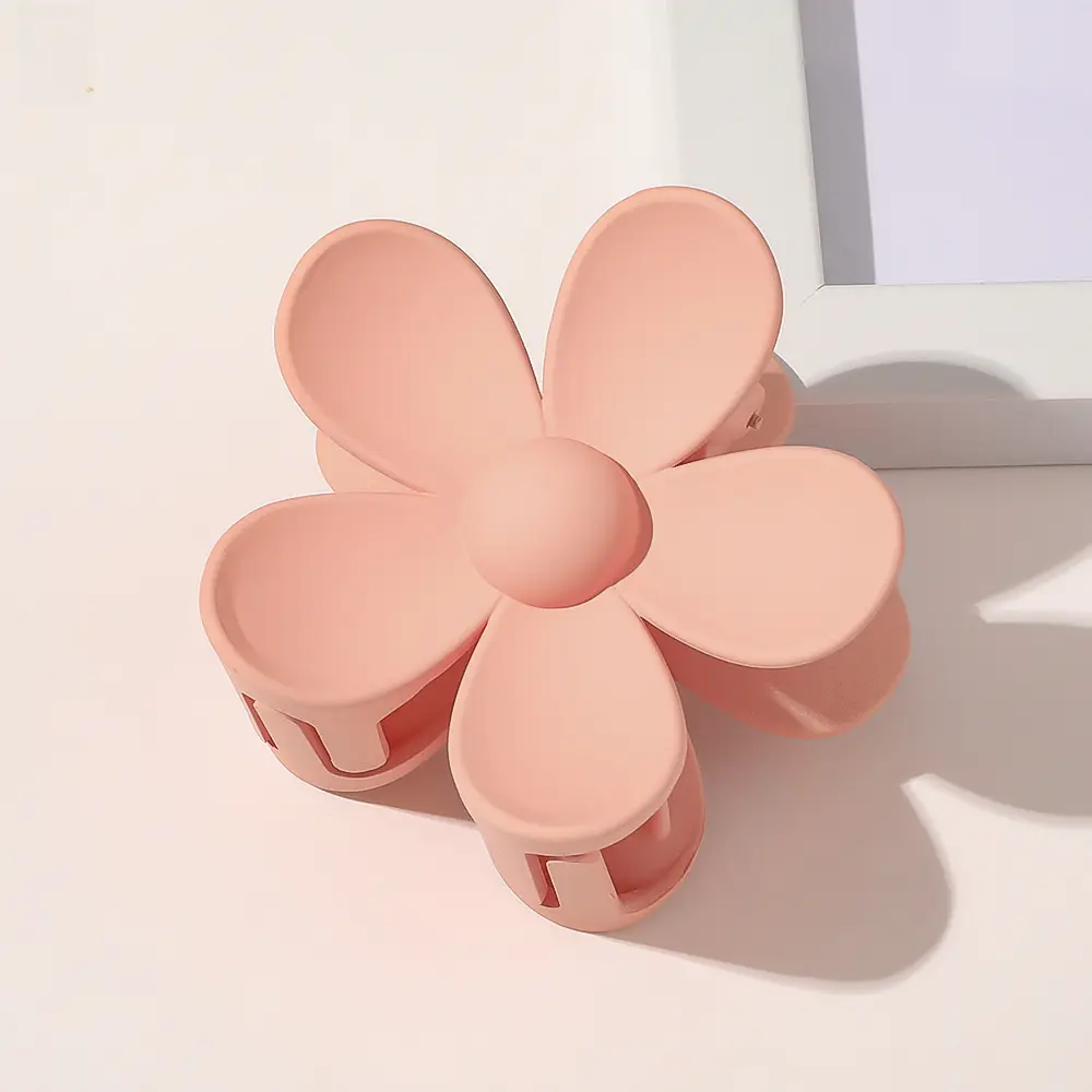 Clear Flower Hairpin for Bathroom Use - Image 13