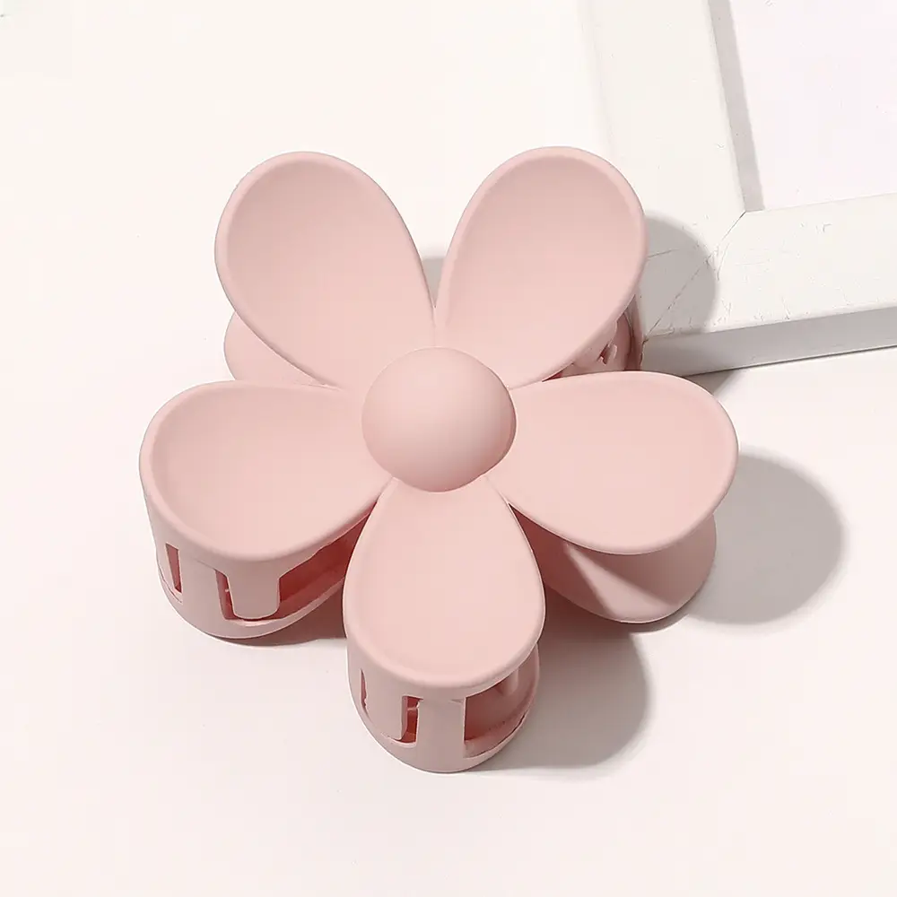 Clear Flower Hairpin for Bathroom Use - Image 2